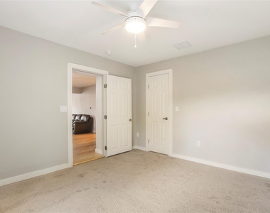602 W Grady Dr - Photo Thumbnail 28
