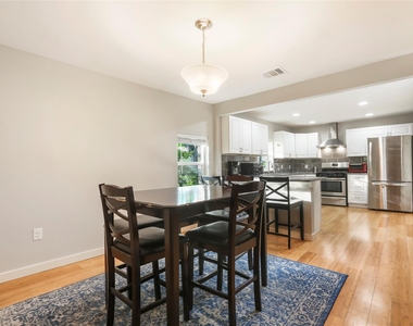 602 W Grady Dr - Photo Thumbnail 8