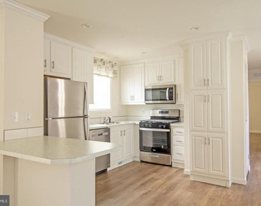 6 Greenwood Circle - Photo Thumbnail 6