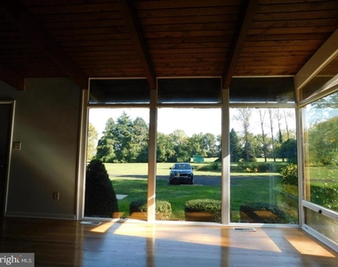 1242 S Governors Avenue - Photo Thumbnail 38