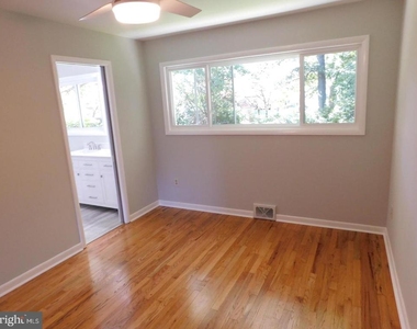 1242 S Governors Avenue - Photo Thumbnail 28