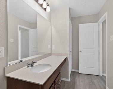 13521 Martha Washington Pl - Photo Thumbnail 22
