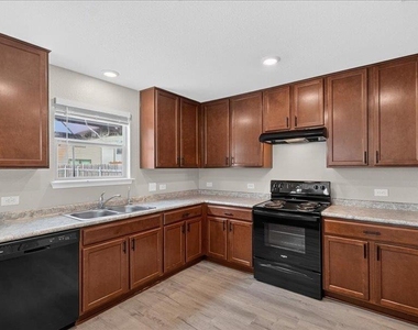 13521 Martha Washington Pl - Photo Thumbnail 15
