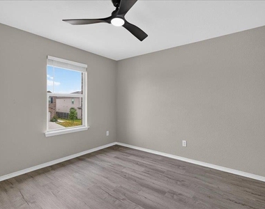 13521 Martha Washington Pl - Photo Thumbnail 23
