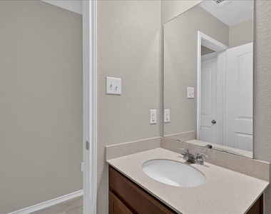 13521 Martha Washington Pl - Photo Thumbnail 19
