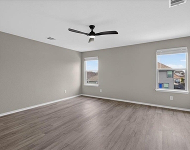 13521 Martha Washington Pl - Photo Thumbnail 29