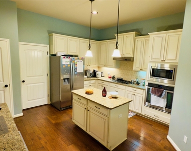 209 Monahans Dr - Photo Thumbnail 25