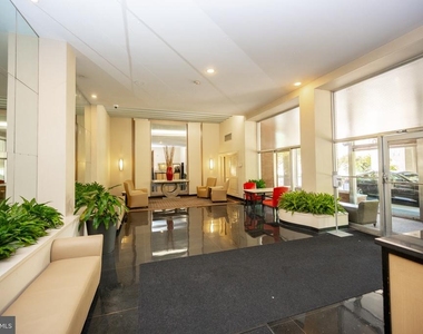 2500 Q Street Nw - Photo Thumbnail 4