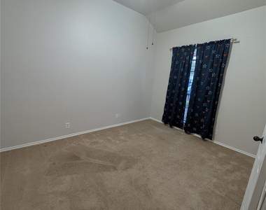 1325 Roadrunner Dr - Photo Thumbnail 25