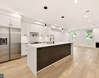 320 Webster Street Nw - Photo Thumbnail 3