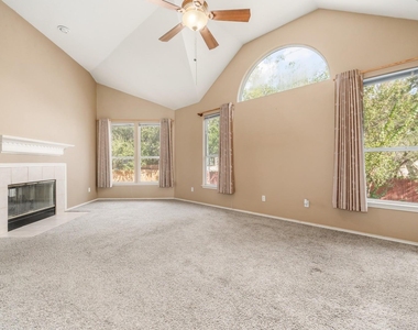 1108 Antelope Rdg - Photo Thumbnail 8