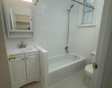 3051 Idaho Avenue Nw - Photo Thumbnail 4