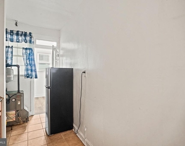 1111 Queen Street Ne - Photo Thumbnail 7
