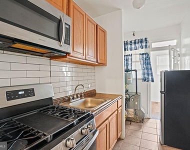 1111 Queen Street Ne - Photo Thumbnail 6