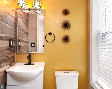 544 Newton Place Nw - Photo Thumbnail 9