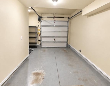 93 Danbury Street Sw - Photo Thumbnail 12