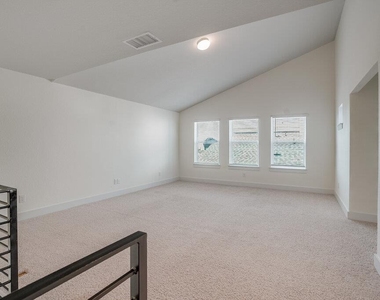 11308 Charger Way - Photo Thumbnail 13