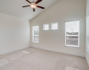 11308 Charger Way - Photo Thumbnail 10