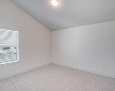 11308 Charger Way - Photo Thumbnail 17