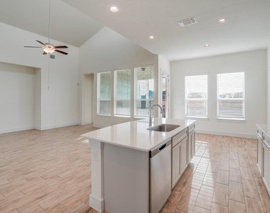 11308 Charger Way - Photo Thumbnail 9