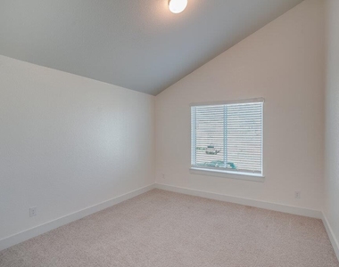 11308 Charger Way - Photo Thumbnail 14