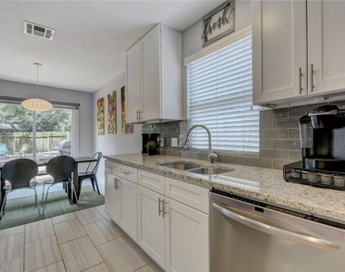 3106 Jeanne Marie Ct - Photo Thumbnail 11