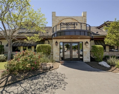 3106 Jeanne Marie Ct - Photo Thumbnail 28