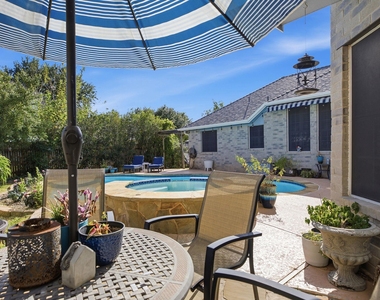 9005 Brimstone Ln - Photo Thumbnail 7