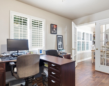 9005 Brimstone Ln - Photo Thumbnail 20