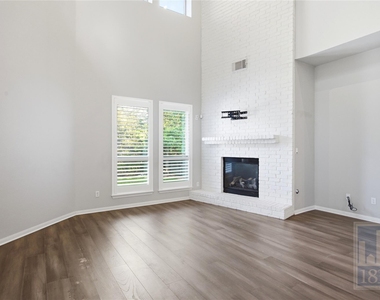 6624 Nusser Ln - Photo Thumbnail 4
