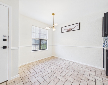 2907 Pearl St - Photo Thumbnail 2