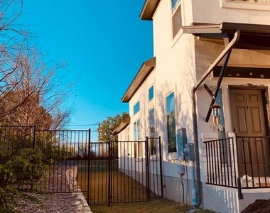 3240 E Whitestone Blvd - Photo Thumbnail 1