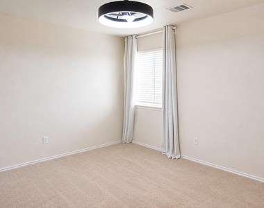 214 Lidell St - Photo Thumbnail 25