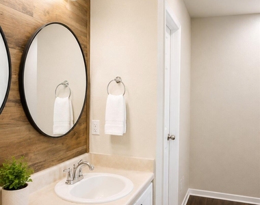 214 Lidell St - Photo Thumbnail 16