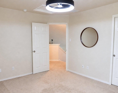 214 Lidell St - Photo Thumbnail 27