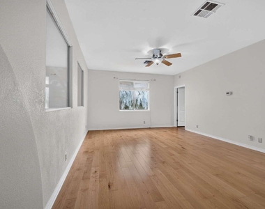 8109 Ganttcrest Dr - Photo Thumbnail 7