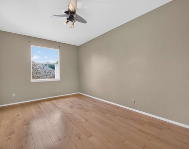 8109 Ganttcrest Dr - Photo Thumbnail 16