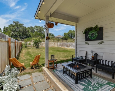 972 Leaning Oak Ln - Photo Thumbnail 12