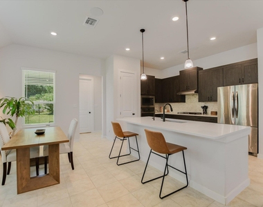 972 Leaning Oak Ln - Photo Thumbnail 4