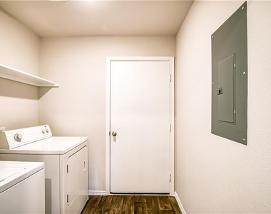 5705 Berriweather Dr - Photo Thumbnail 15