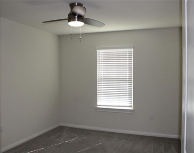 13902 Ilex Dr - Photo Thumbnail 27