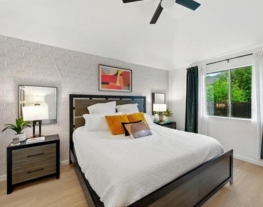 14510 Oliphant St - Photo Thumbnail 15