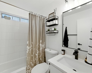 14510 Oliphant St - Photo Thumbnail 21