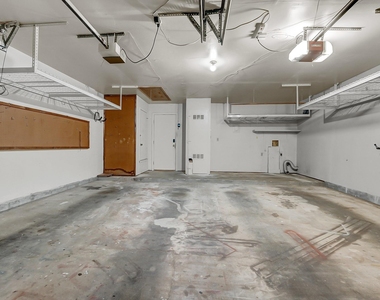 8001 Manassas Dr - Photo Thumbnail 27