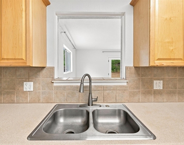 4908 Gladeview Dr - Photo Thumbnail 24