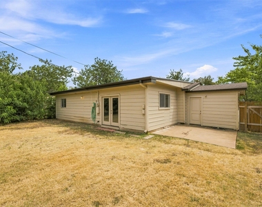 4908 Gladeview Dr - Photo Thumbnail 11