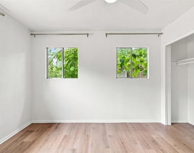4908 Gladeview Dr - Photo Thumbnail 15