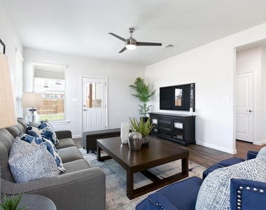 225 San Gabriel River Rd - Photo Thumbnail 6