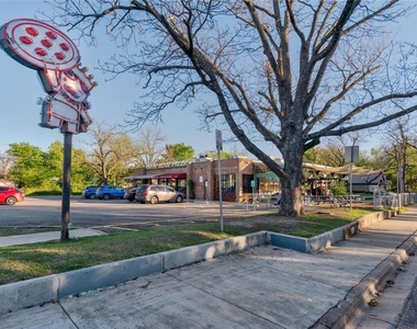 5114 Avenue G Ave - Photo Thumbnail 21
