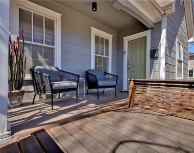5114 Avenue G Ave - Photo Thumbnail 2